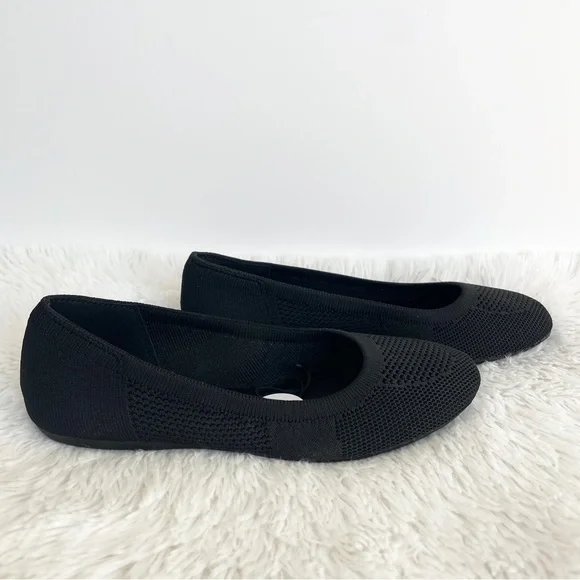 NWT 6, 6.5, 8.5, 10 black neutral flats with arch support flats - Picture 1 of 9